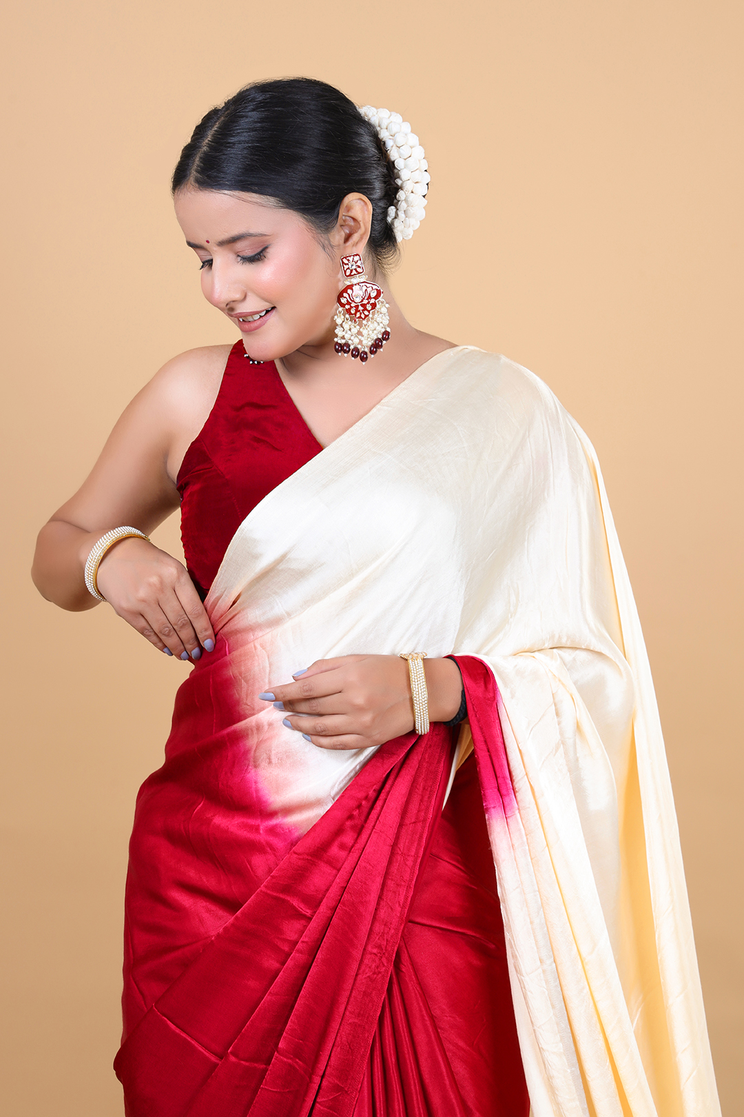 Off White & Magenta Pink Gajji Silk Saree